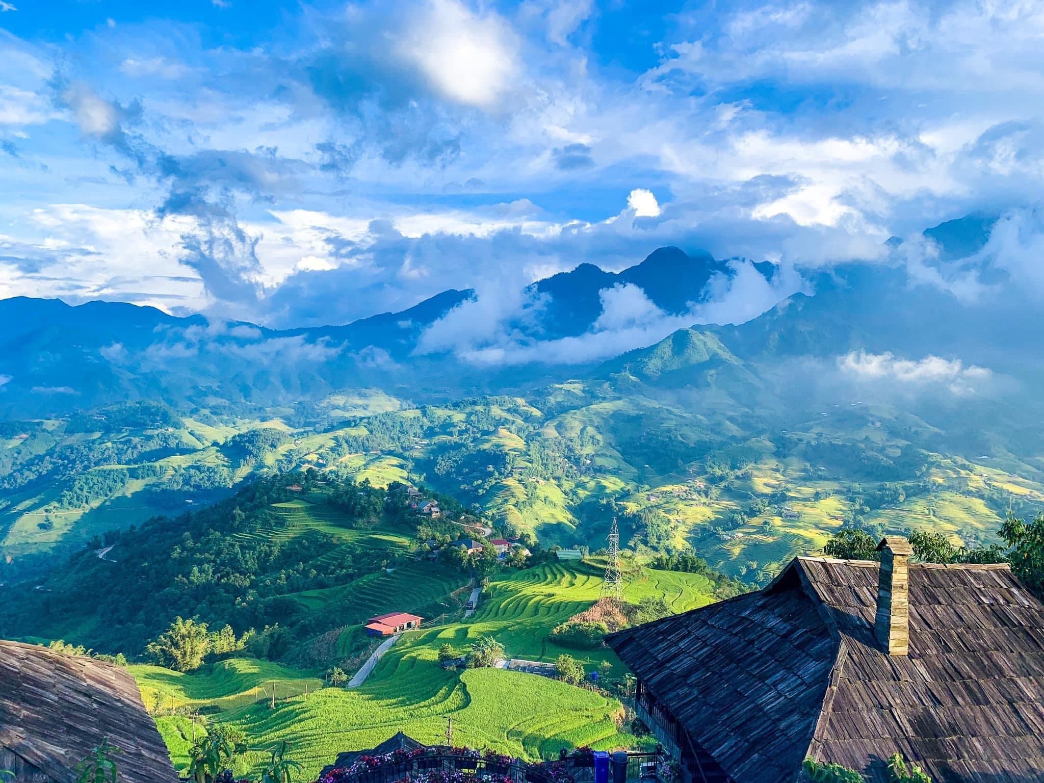 Sapa’s refreshing air and authentic ethnic villages make it ideal for travelers seeking respite from city life and a deep cultural connection in Vietnam’s northern highlands